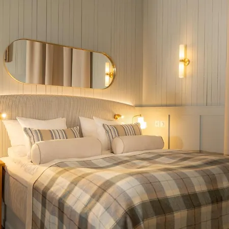 Aino Private Island Hotel 5*