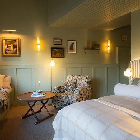 Aino Private Island 5*